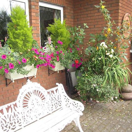Killyon Guest House Наван Екстериор снимка